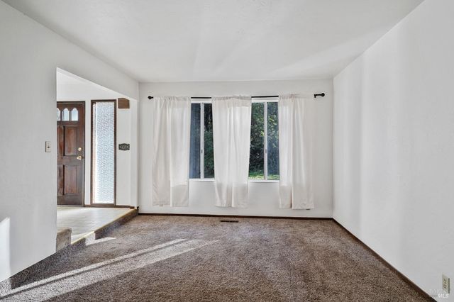 19701 Noyo Acres Dr, Fort Bragg, CA 95437