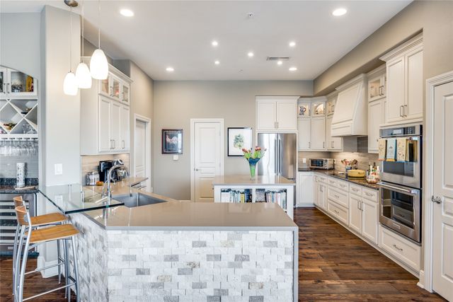 330 Las Colinas Boulevard E 1508, Irving, TX 75039