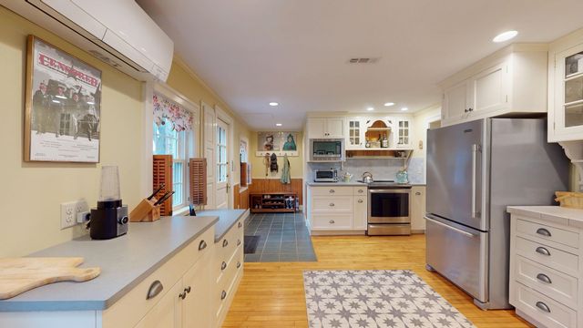 399 Pulp Mill Bridge Road, Weybridge, VT 05753