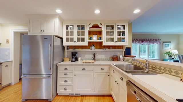 399 Pulp Mill Bridge Road, Weybridge, VT 05753