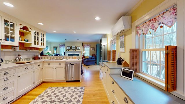 399 Pulp Mill Bridge Road, Weybridge, VT 05753