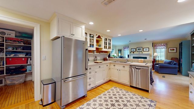 399 Pulp Mill Bridge Road, Weybridge, VT 05753