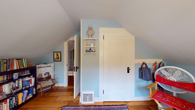 399 Pulp Mill Bridge Road, Weybridge, VT 05753