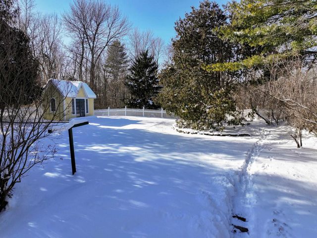 399 Pulp Mill Bridge Road, Weybridge, VT 05753