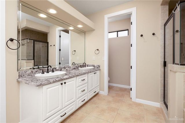 1228 E Agusta Avenue, Mcallen, TX 78503