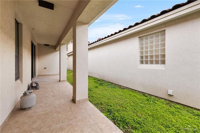 1228 E Agusta Avenue, Mcallen, TX 78503