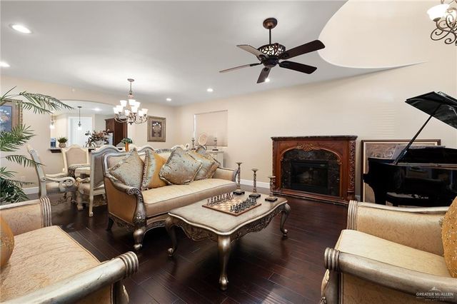 1228 E Agusta Avenue, Mcallen, TX 78503