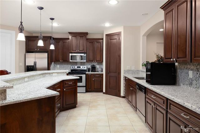 1228 E Agusta Avenue, Mcallen, TX 78503