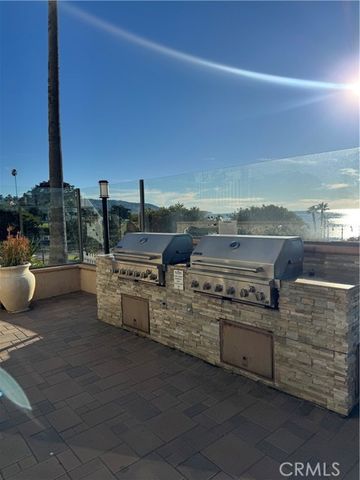 630 The Village 117, Redondo Beach, CA 90277