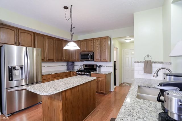 14398 Harrison Parkway, Fishers, IN 46038