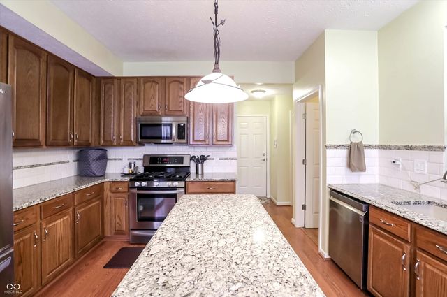 14398 Harrison Parkway, Fishers, IN 46038