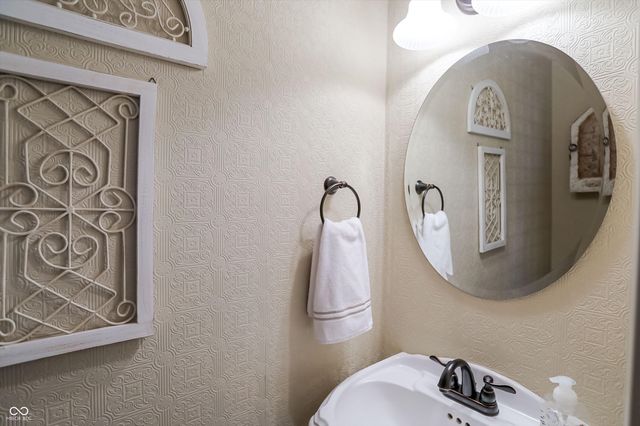 14398 Harrison Parkway, Fishers, IN 46038