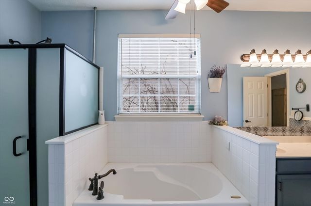 14398 Harrison Parkway, Fishers, IN 46038