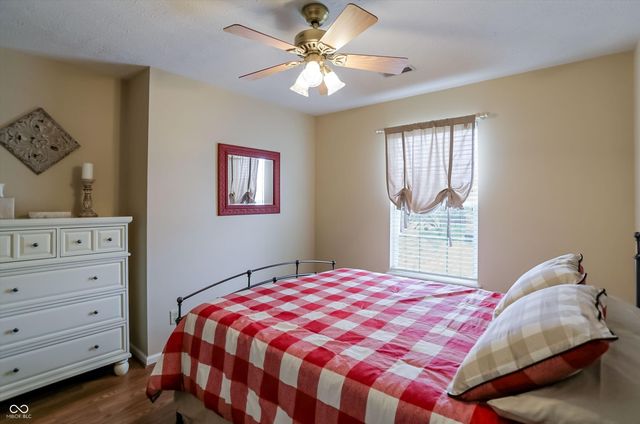 14398 Harrison Parkway, Fishers, IN 46038