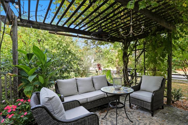 14398 Harrison Parkway, Fishers, IN 46038