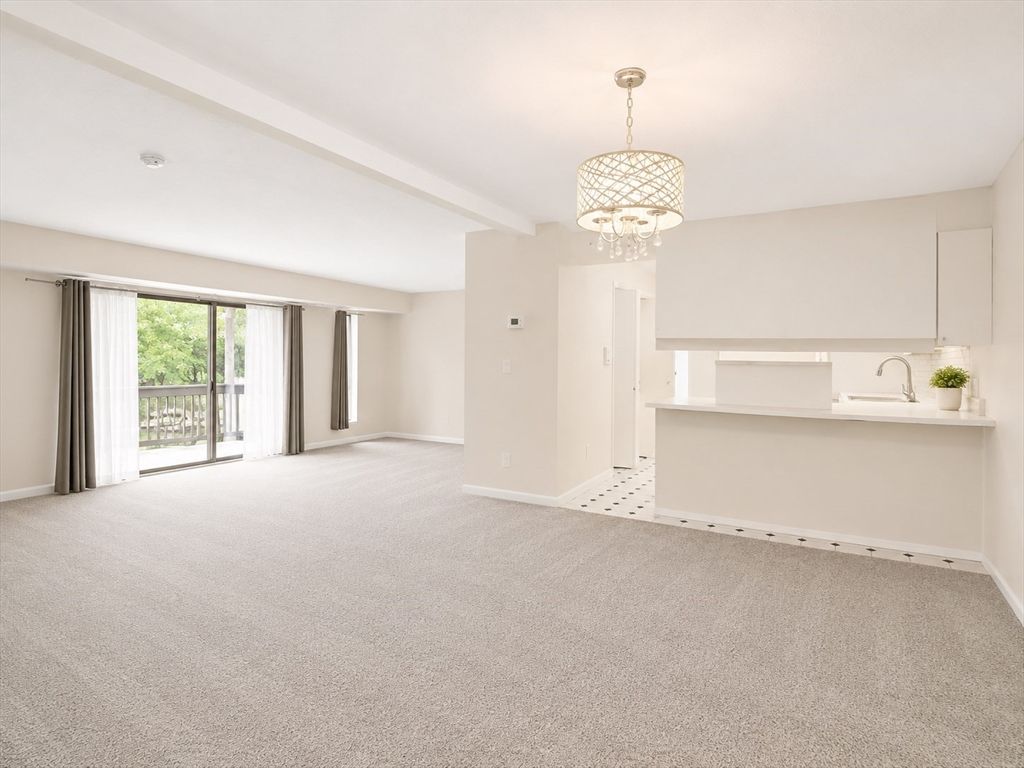 1461 Pawtucket Blvd 3-5, Lowell, MA 01854