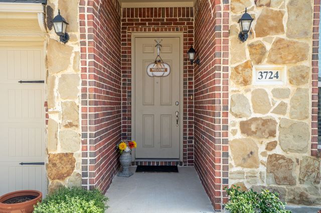 3724 Ranchers Ridge, Krum, TX 76249
