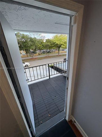 6530 Kendale Lakes Dr 1303, Miami, FL 33183