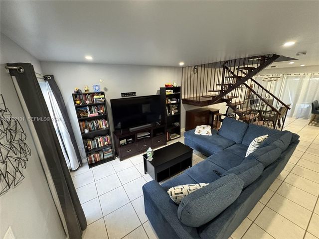 6530 Kendale Lakes Dr 1303, Miami, FL 33183