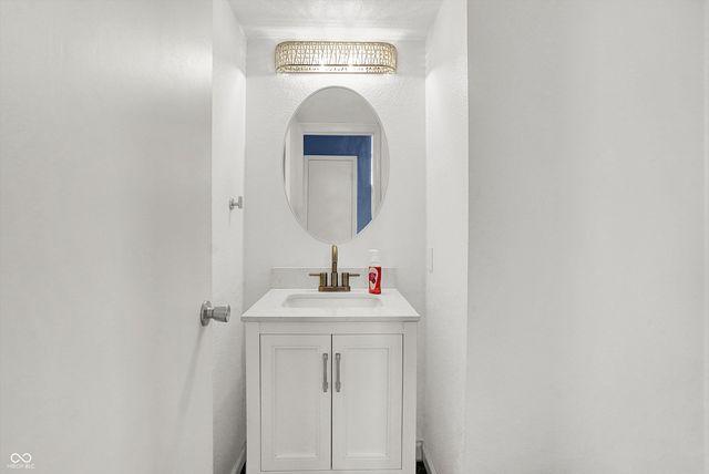 6403 Colonnade Court, Indianapolis, IN 46237