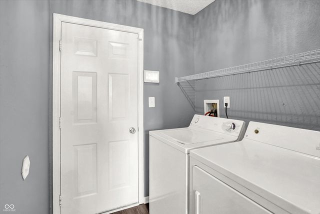 6403 Colonnade Court, Indianapolis, IN 46237