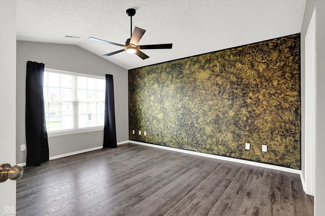 6403 Colonnade Court, Indianapolis, IN 46237