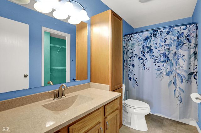 6403 Colonnade Court, Indianapolis, IN 46237