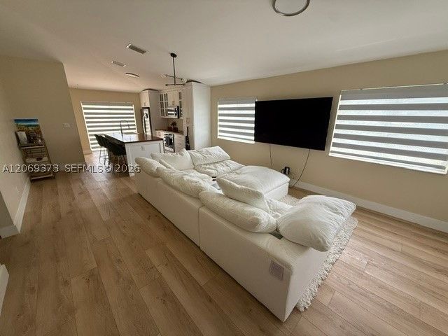 20861 NW 3rd Ln 20861, Pembroke Pines, FL 33029