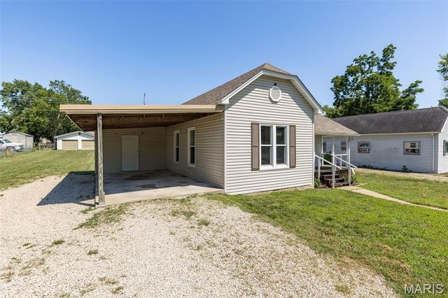 108 N White Oak Street, Desloge, MO 63601