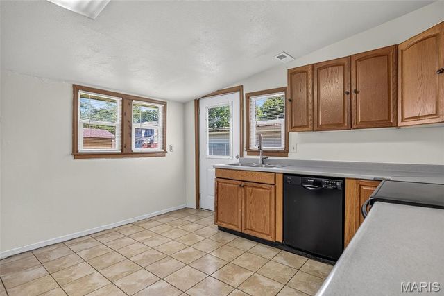 108 N White Oak Street, Desloge, MO 63601