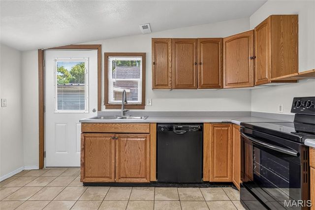 108 N White Oak Street, Desloge, MO 63601