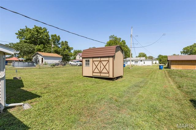 108 N White Oak Street, Desloge, MO 63601