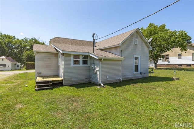 108 N White Oak Street, Desloge, MO 63601