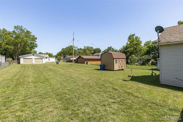 108 N White Oak Street, Desloge, MO 63601
