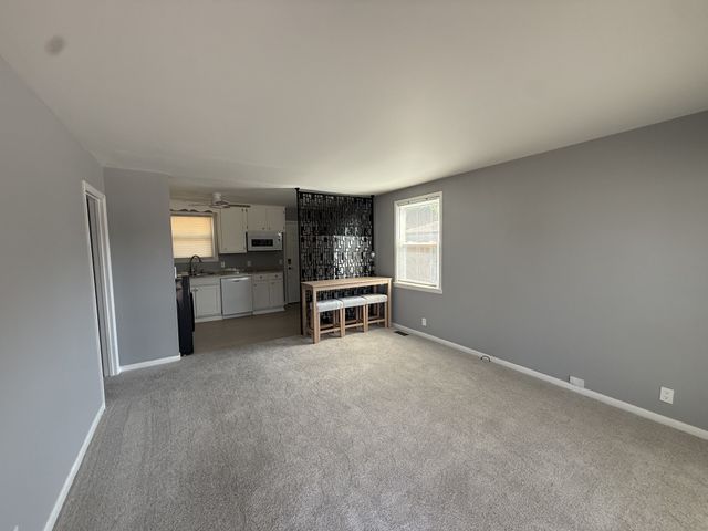3254 Hinkle Dr, Nashville, TN 37218