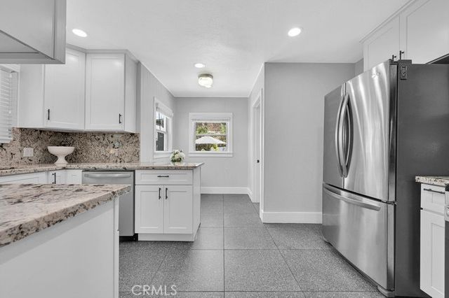 527 University Place, Redlands, CA 92374