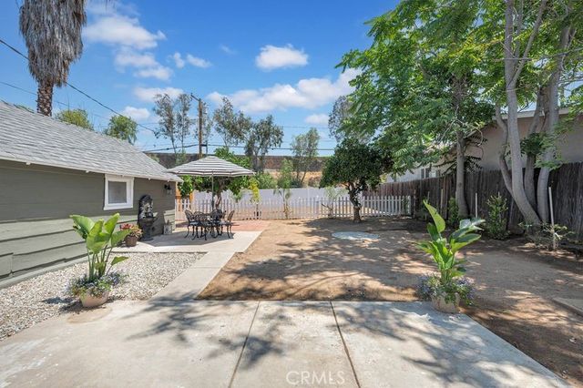 527 University Place, Redlands, CA 92374