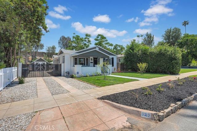 527 University Place, Redlands, CA 92374