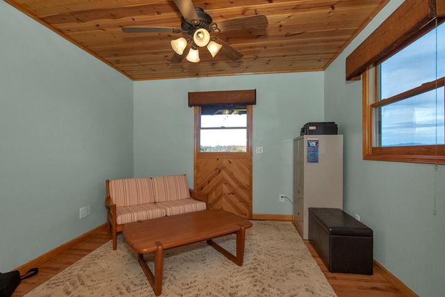 815 Smokey Hollow Drive, Murphy, NC 28906