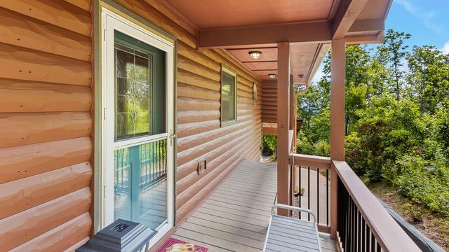 815 Smokey Hollow Drive, Murphy, NC 28906