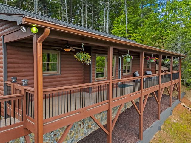 815 Smokey Hollow Drive, Murphy, NC 28906