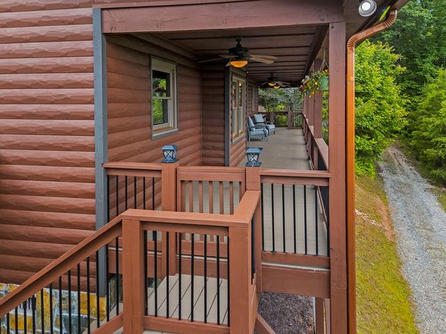 815 Smokey Hollow Drive, Murphy, NC 28906