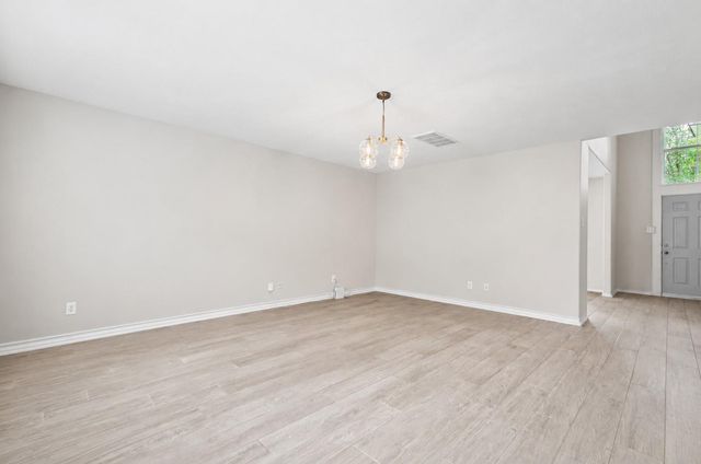 6 Orion Star, The Woodlands, TX 77382