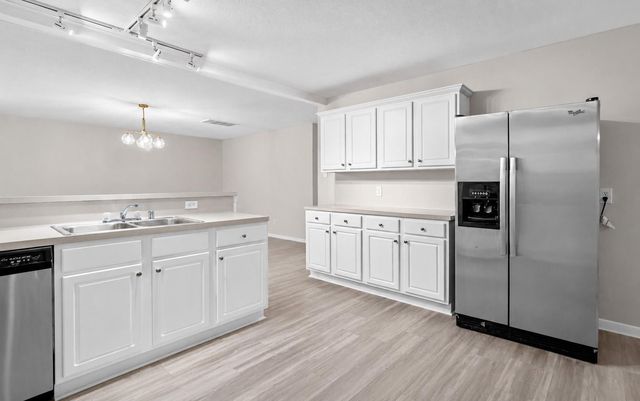 6 Orion Star, The Woodlands, TX 77382