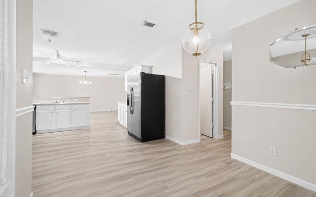 6 Orion Star, The Woodlands, TX 77382