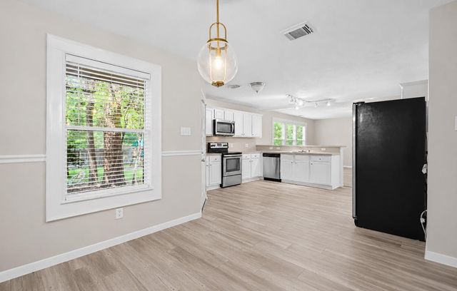 6 Orion Star, The Woodlands, TX 77382