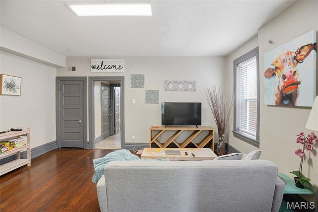 3847 Blaine Avenue, St Louis, MO 63110