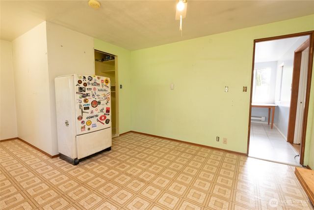 14808 Larch Way, Lynnwood, WA 98087