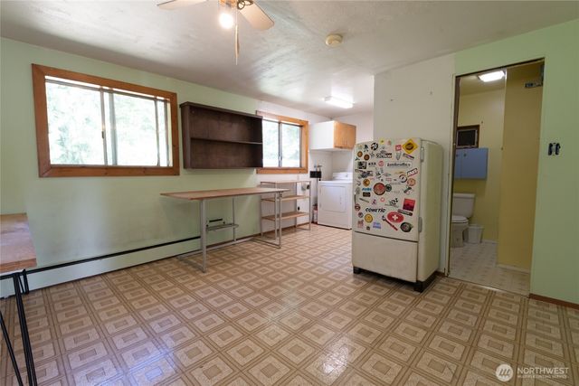 14808 Larch Way, Lynnwood, WA 98087