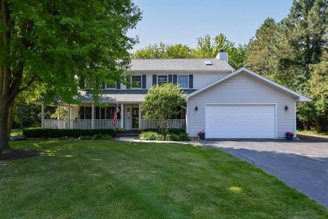 371 Frost DRIVE, Williams Bay, WI 53191